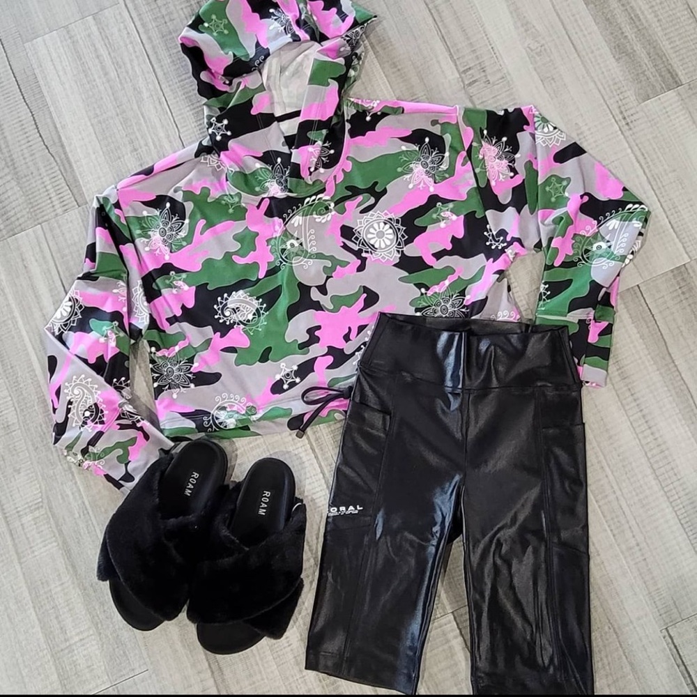 NWT Koral hoodie